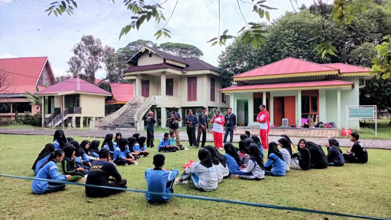 SMK Negeri 1 Pekanbaru Menyelenggarakan latihan Dasar Kepemimpinan Siswa TA 2022