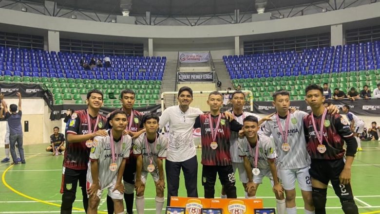 Tim Futsal SMK Negeri 1 Pekanbaru Juara 3 Liga Pelajar – Student Premier League di Pekanbaru