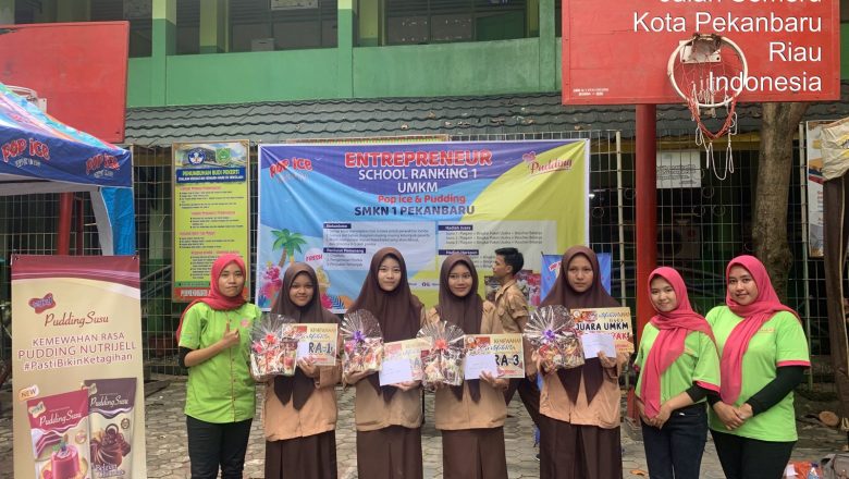 Lomba Entrepreneur Class Pop Ice di SMK Negeri 1 Pekanbaru