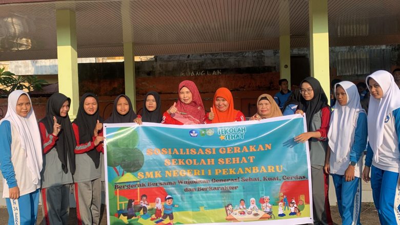 Senam Sehat dan Sosialisasi Gerakan Sekolah Sehat; Bergerak Bersama Wujudkan Generasi Sehat, Kuat, Cerdas dan Berkarakter.
