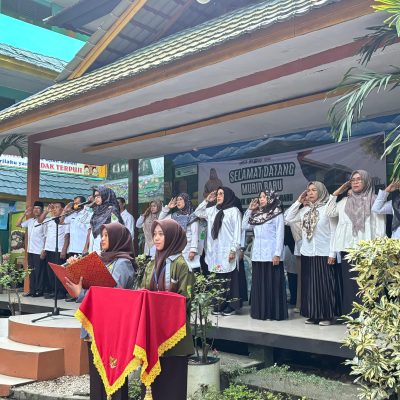 Pembukaan MPLS Tahun Ajaran 2025/2026 di SMKN 1 Pekanbaru Berlangsung Khidmat dan Penuh Semangat