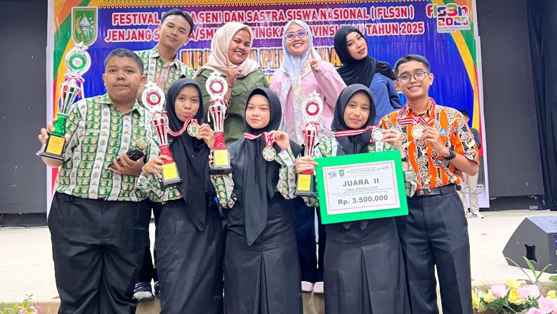 <strong>Pemenang FLS3N dari SMK Negeri 1 Pekanbaru Melaju ke Tingkat Nasional</strong>