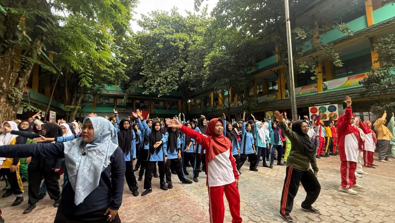 Semangat Sehat! SMKN 1 Pekanbaru Gelar Senam Pagi Bersama