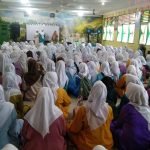 Kegiatan Keputrian SMKN 1 Pekanbaru Isi Waktu Dzuhur dengan Nilai Religius