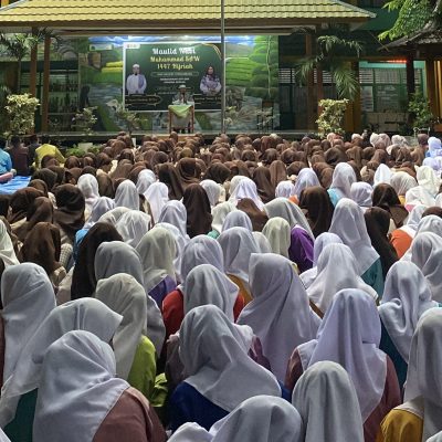 SMKN 1 Pekanbaru Peringati Maulid Nabi Muhammad SAW 1447 H dengan Penuh Khidmat