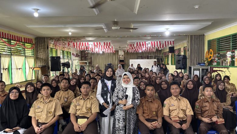 Kupas Tuntas Peluang dan Tantangan AI, SMKN 1 Pekanbaru Bersama EduforAll dan YSEALI Gelar School Talk Inspiratif