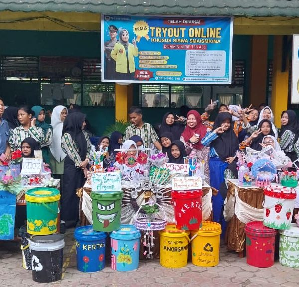 Kreasi Tanpa Batas: Gebyar Kokurikuler SMKN 1 Pekanbaru 2025