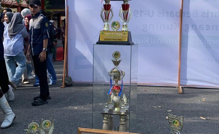 Pasus SMKN 1 ikuti LOBB U-19 dan Borong Piala Kemenangan