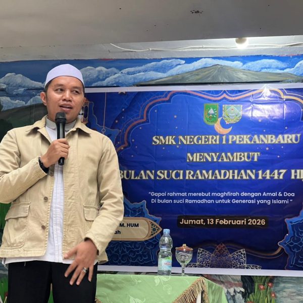 SMK N 1 Pekanbaru Sambut Bulan Suci Ramadhan 1447 Hijriah dengan Hadirkan Ustad Dr. H. Doni Putra LC, M.HUM
