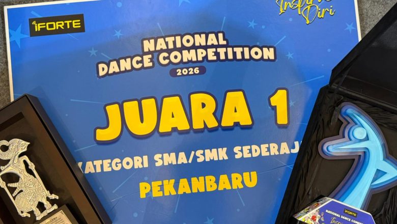 Tampil Penuh Jiwa, Tim Dance SMKN 1 Pekanbaru (Bedelau Smekansa) Amankan Tiket Final Nasional ke Jakarta