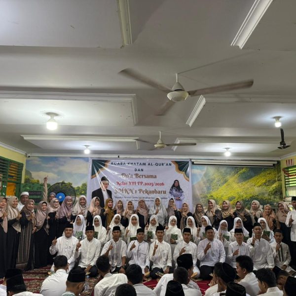 Acara Khatam Al-Qur’an dan Doa Bersama Kelas XII SMKN 1 Pekanbaru